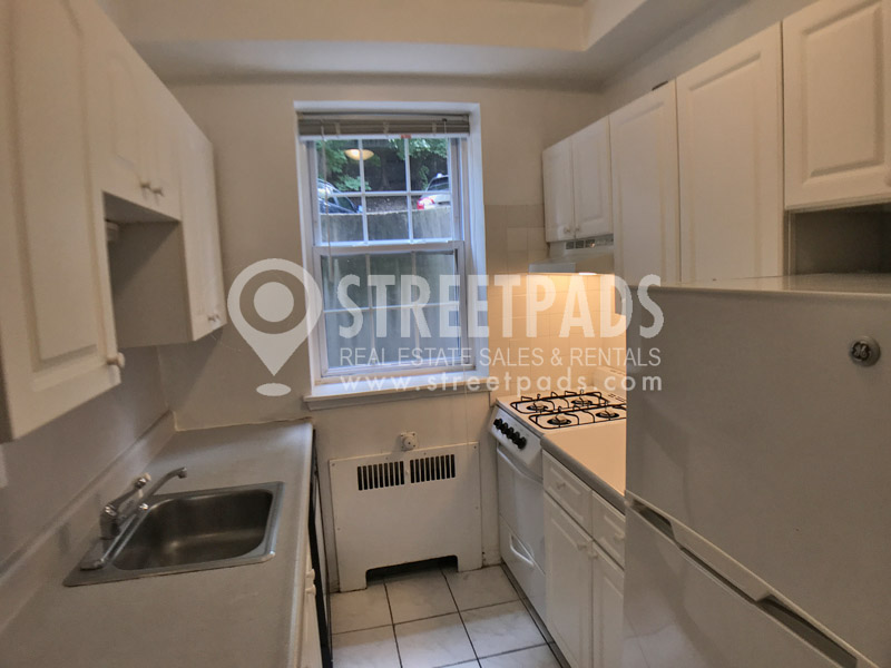 Photos of apartment on Beacon St.,Brookline MA 02446