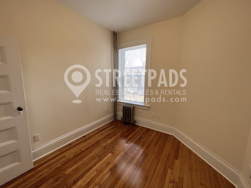 Photos of apartment on Ware St.,Cambridge MA 02138