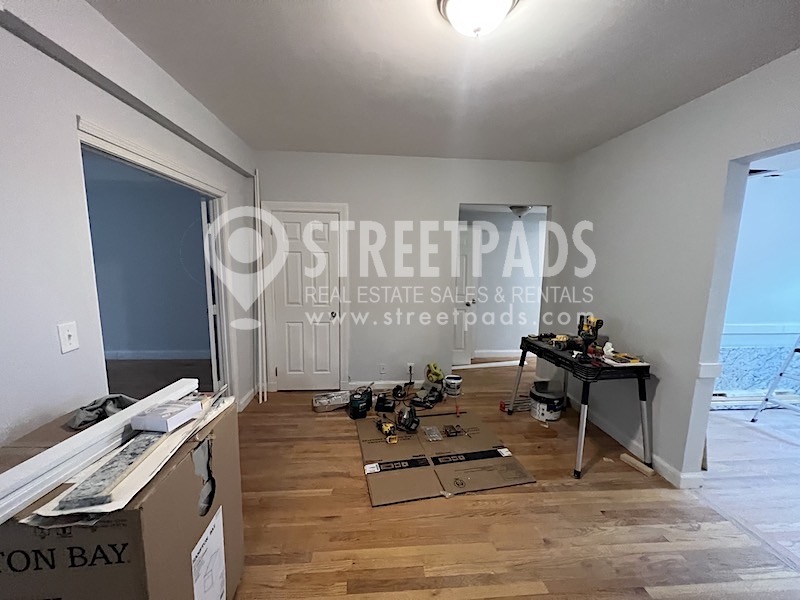 Photos of apartment on Beacon St.,Brookline MA 02446