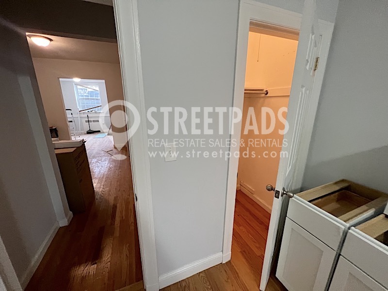 Photos of apartment on Beacon St.,Brookline MA 02446