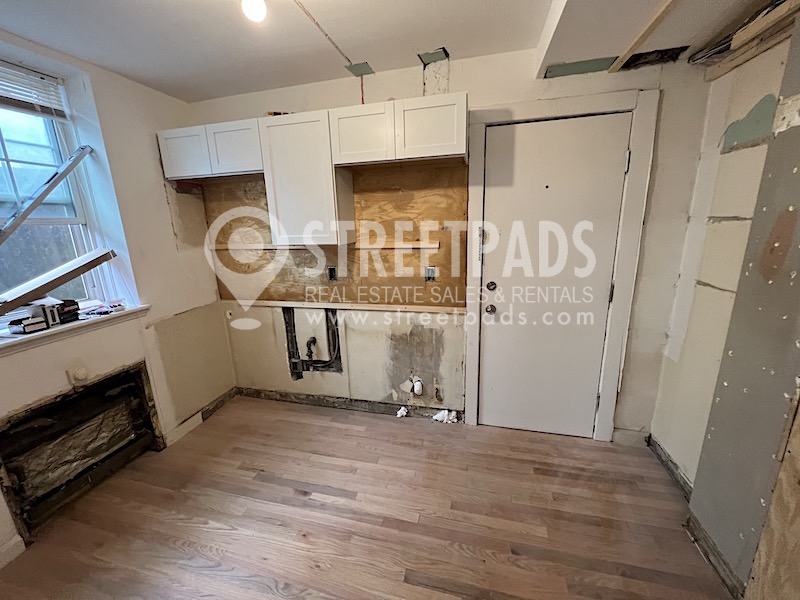 Photos of apartment on Beacon St.,Brookline MA 02446