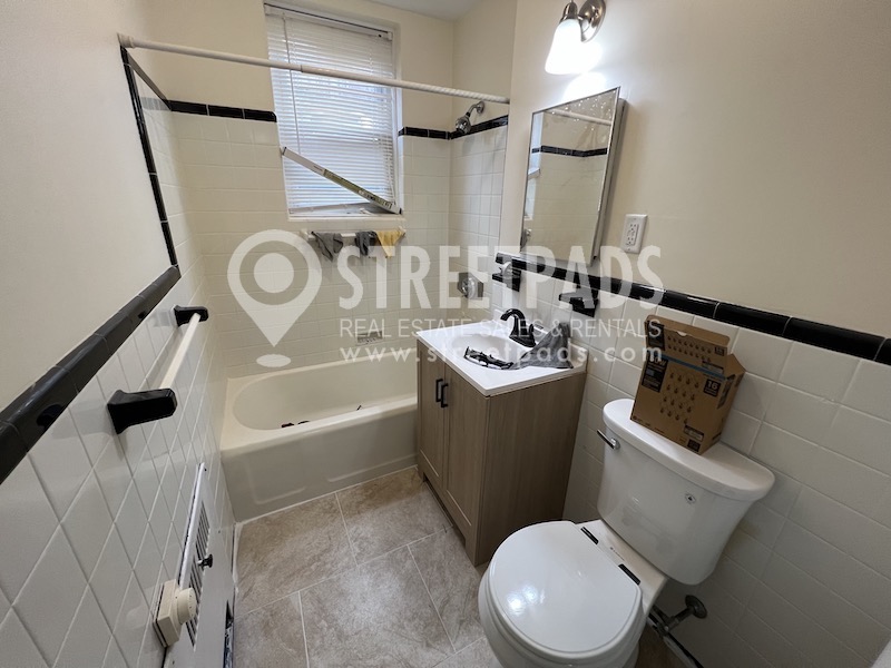 Photos of apartment on Beacon St.,Brookline MA 02446