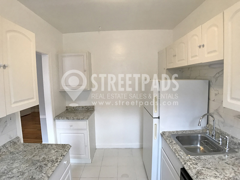 Photos of apartment on Beacon St.,Brookline MA 02446