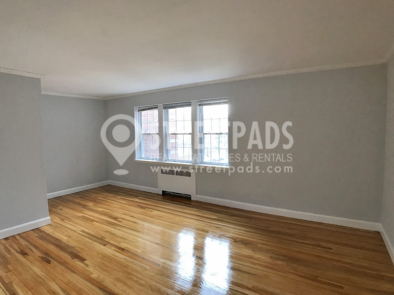 Photos of apartment on Beacon St.,Brookline MA 02446