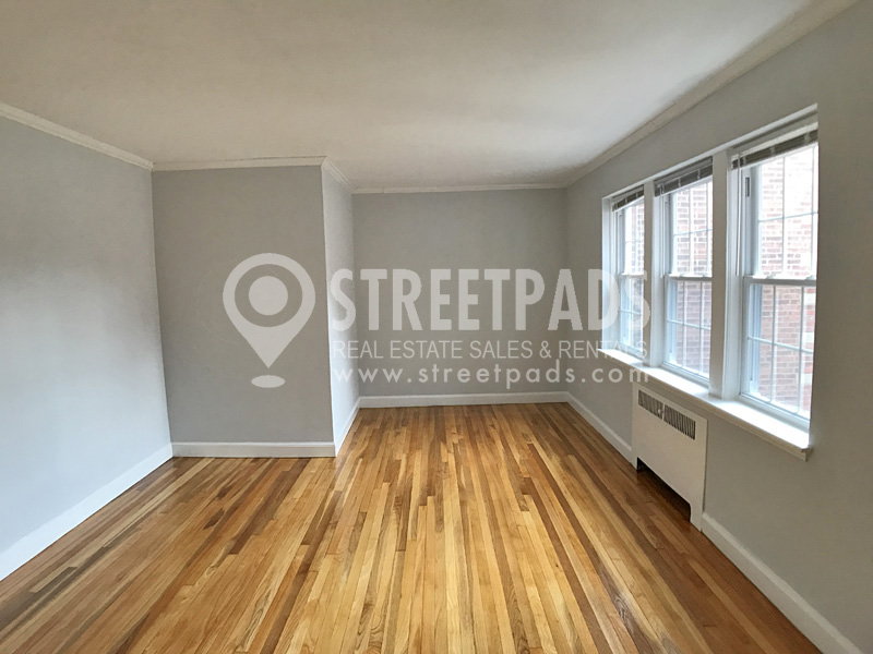 Photos of apartment on Beacon St.,Brookline MA 02446