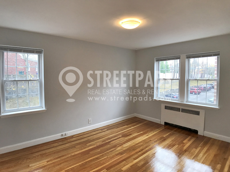 Photos of apartment on Beacon St.,Brookline MA 02446