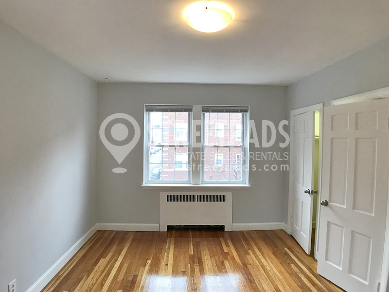 Photos of apartment on Beacon St.,Brookline MA 02446