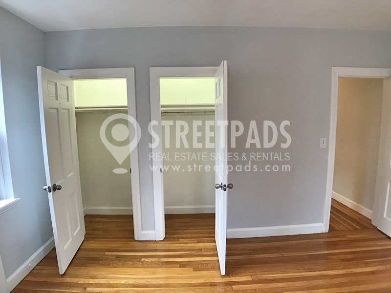 Photos of apartment on Beacon St.,Brookline MA 02446