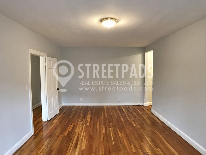 Photos of apartment on Beacon St.,Brookline MA 02446