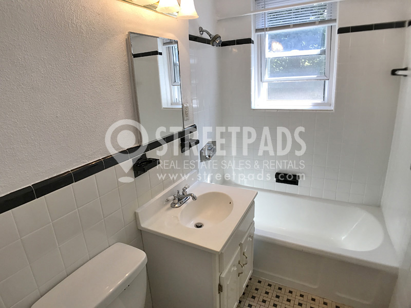 Photos of apartment on Beacon St.,Brookline MA 02446