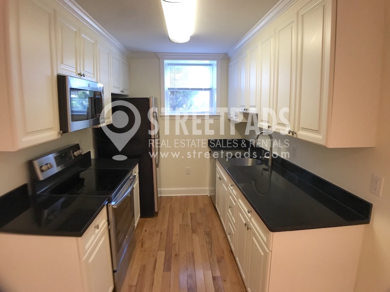 Photos of apartment on Chauncy St.,Cambridge MA 02138