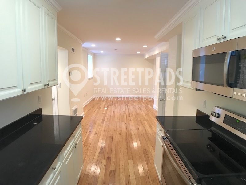 Photos of apartment on Chauncy St.,Cambridge MA 02138