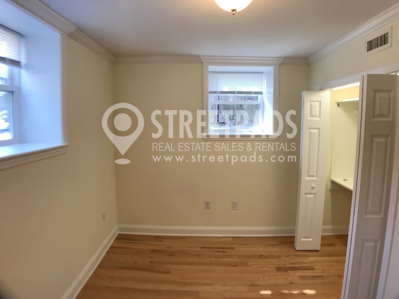 Photos of apartment on Chauncy St.,Cambridge MA 02138