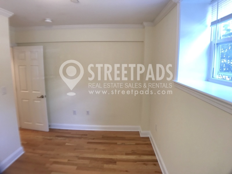 Photos of apartment on Chauncy St.,Cambridge MA 02138