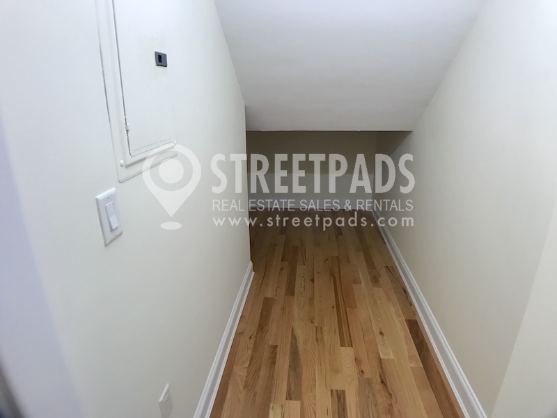 Photos of apartment on Chauncy St.,Cambridge MA 02138