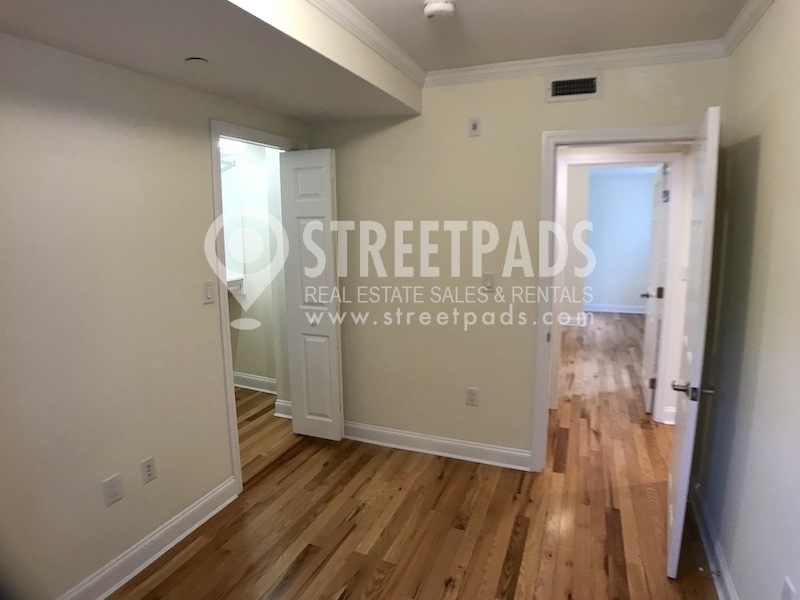 Photos of apartment on Chauncy St.,Cambridge MA 02138