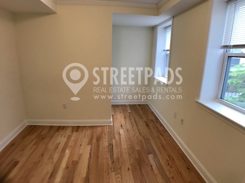 Photos of apartment on Chauncy St.,Cambridge MA 02138