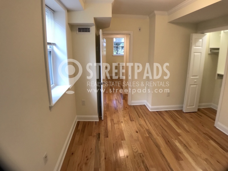 Photos of apartment on Chauncy St.,Cambridge MA 02138