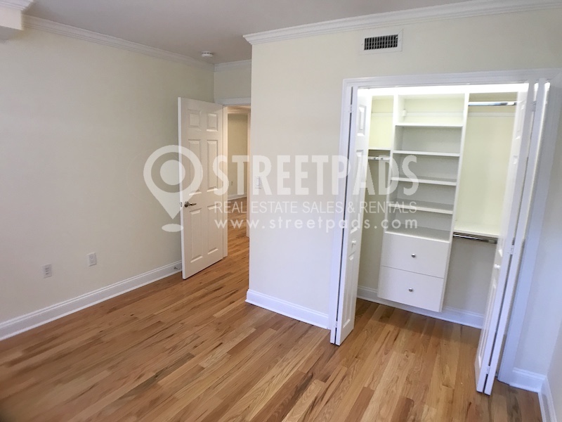 Photos of apartment on Chauncy St.,Cambridge MA 02138