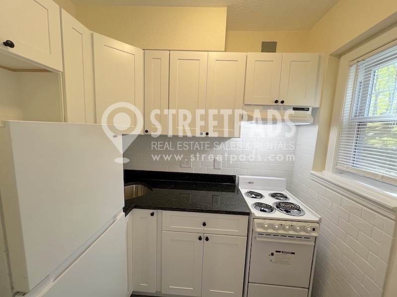 Photos of apartment on Guest St.,Boston MA 02135