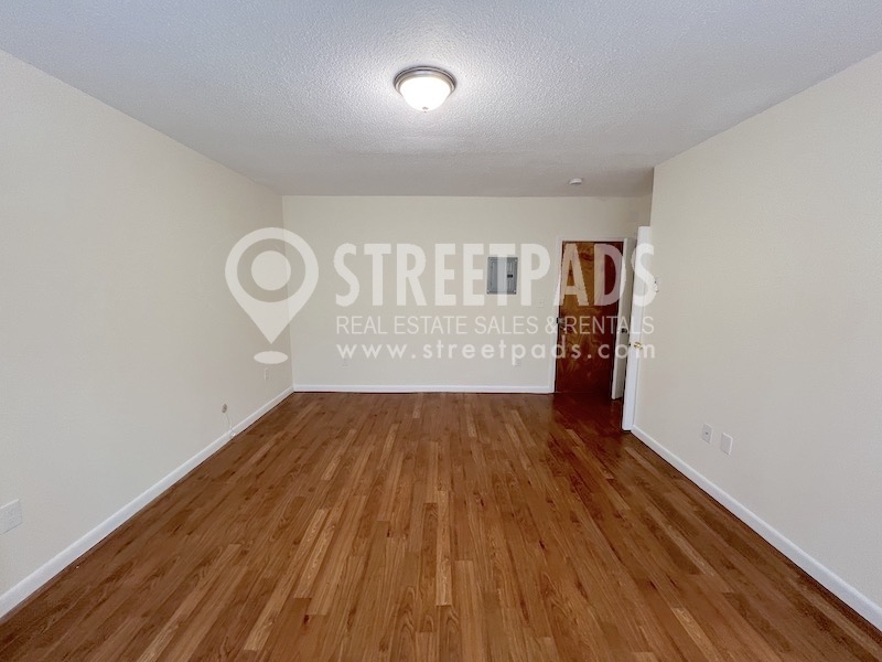 Photos of apartment on Commonwealth Ave.,Boston MA 02135