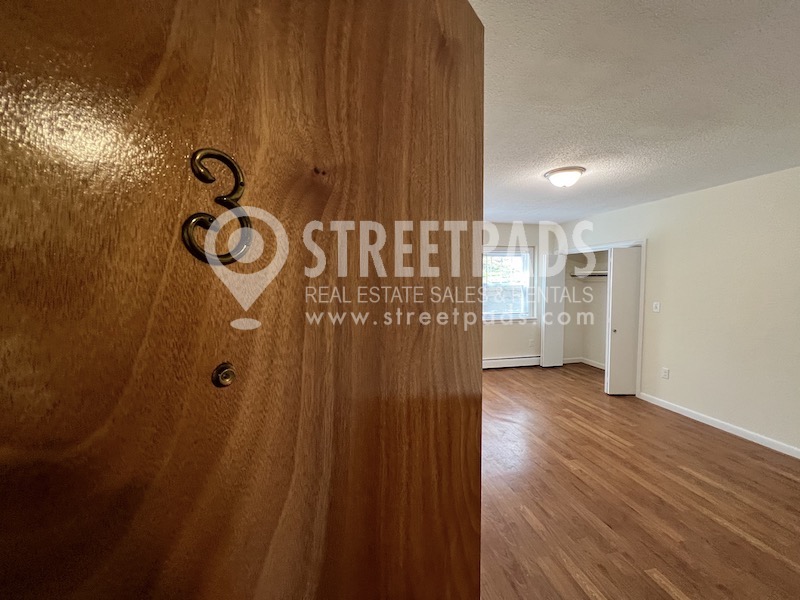 Photos of apartment on Commonwealth Ave.,Boston MA 02135