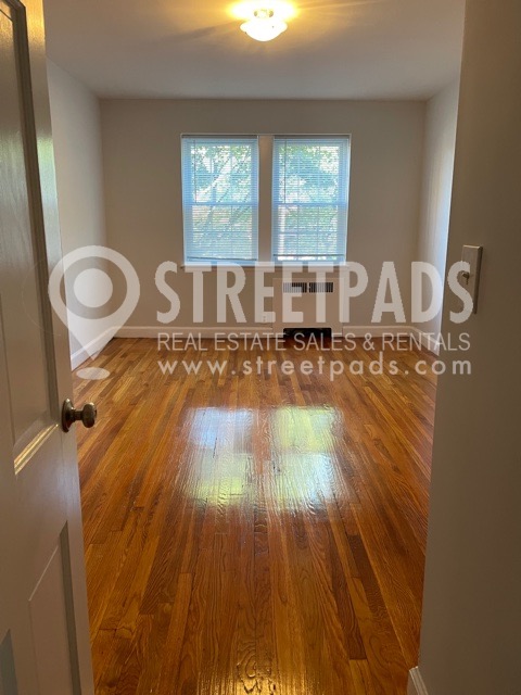 Photos of apartment on Beacon St.,Brookline MA 02446