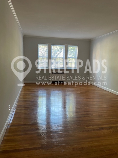 Photos of apartment on Beacon St.,Brookline MA 02446