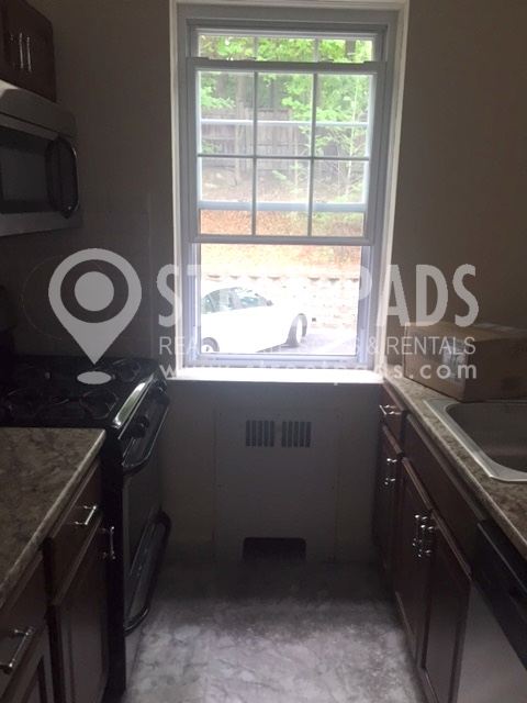 Photos of apartment on Beacon St.,Brookline MA 02446