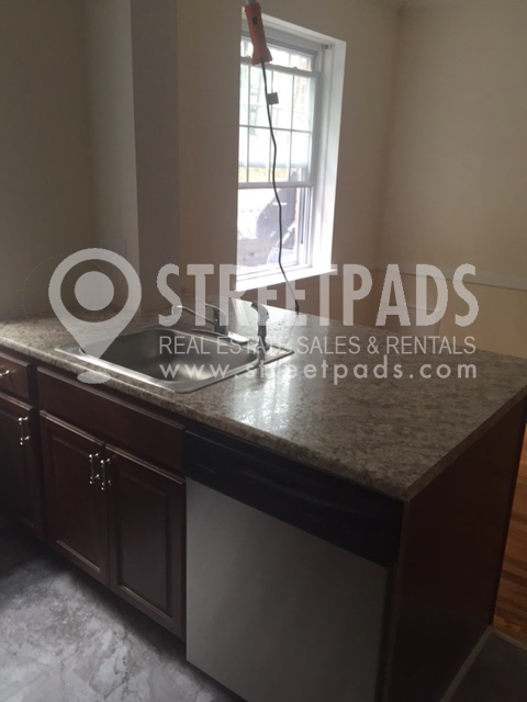 Photos of apartment on Beacon St.,Brookline MA 02446