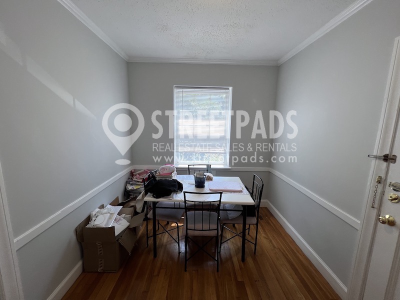 Photos of apartment on Beacon St.,Brookline MA 02446