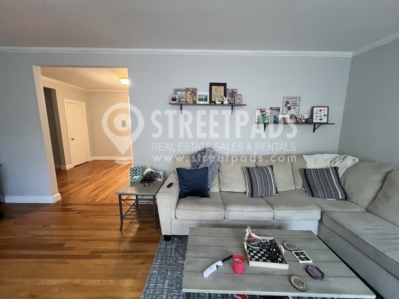 Photos of apartment on Beacon St.,Brookline MA 02446