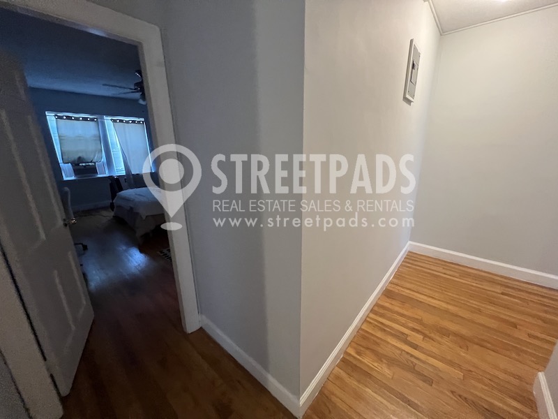 Photos of apartment on Beacon St.,Brookline MA 02446