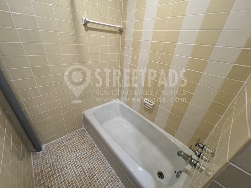 Photos of apartment on Commonwealth Ave.,Boston MA 02134