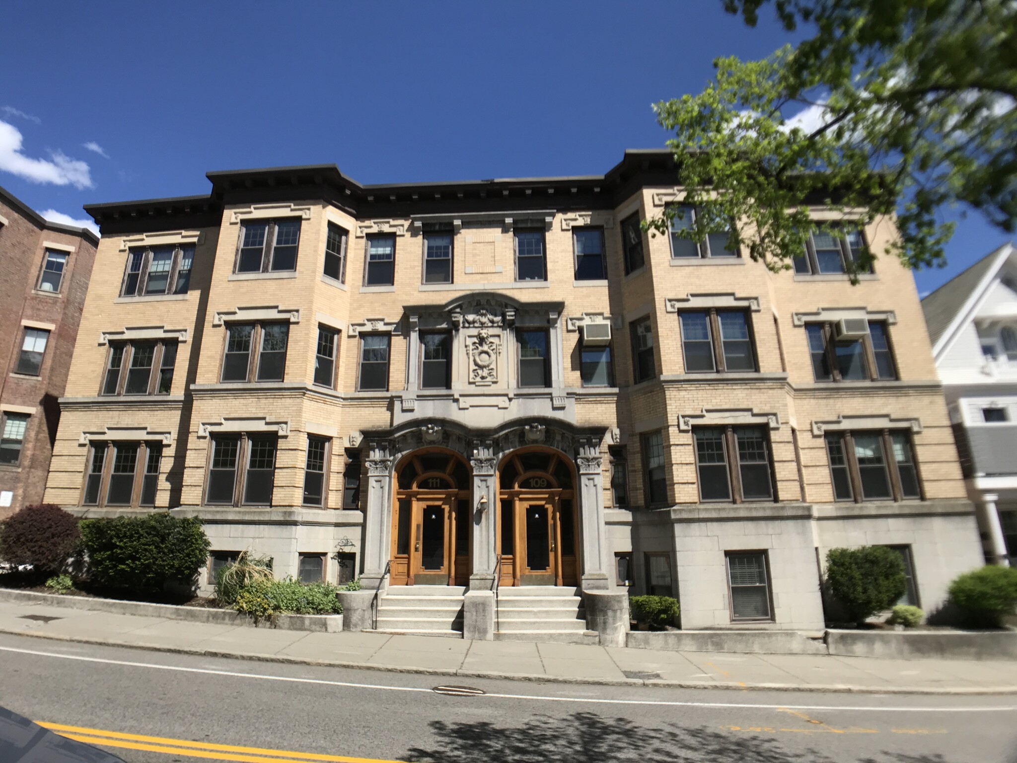 Photos of apartment on Saint Paul St.,Brookline MA 02446