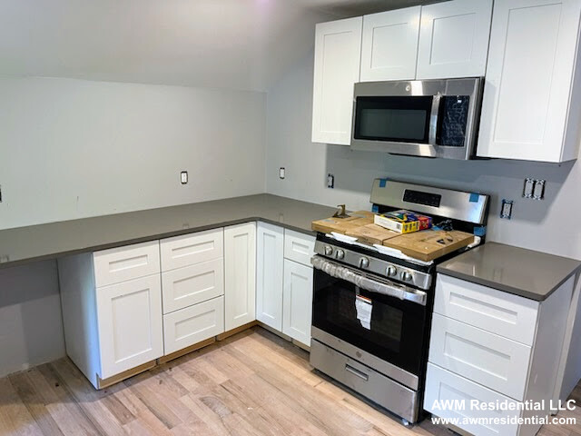 77 Cottage St, Dorchester