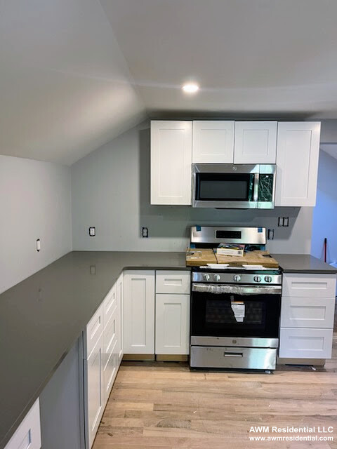 77 Cottage St, Dorchester