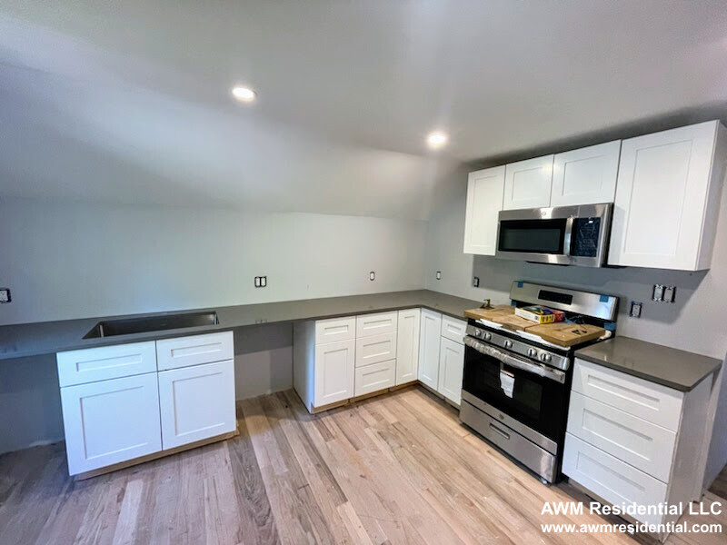 77 Cottage St, Dorchester