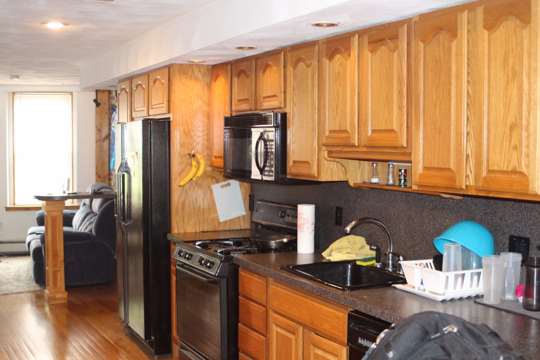 3 bed, 1 bath apartment for rent at 32 Charter St Unit 4, North End — photo 4 of 9