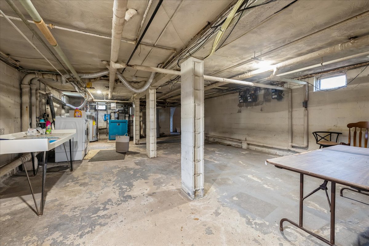 Photos of apartment on Newman Rd.,Malden MA 02148