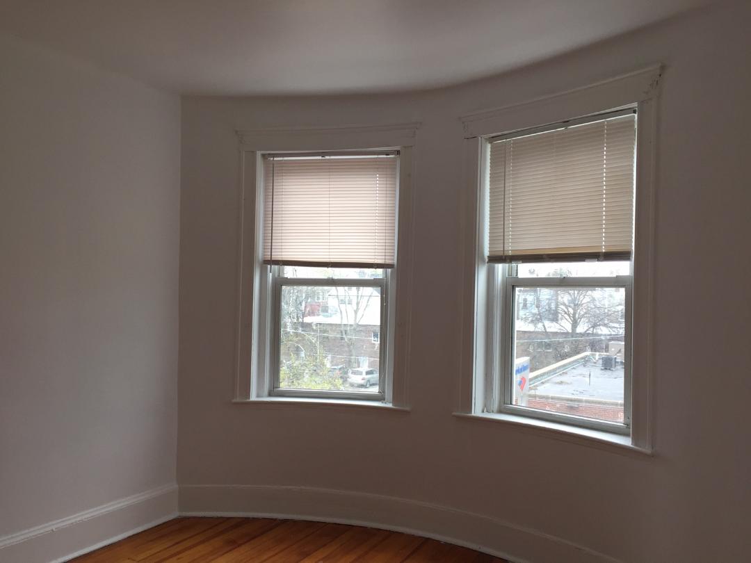 3 bed, 1 bath apartment for rent at 10 Chestnut Hill Ave Unit 3, Brighton — photo 7 of 18