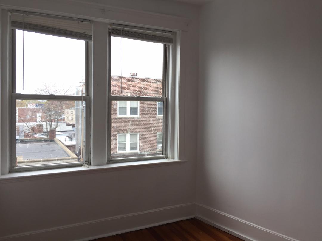 3 bed, 1 bath apartment for rent at 10 Chestnut Hill Ave Unit 3, Brighton — photo 6 of 18
