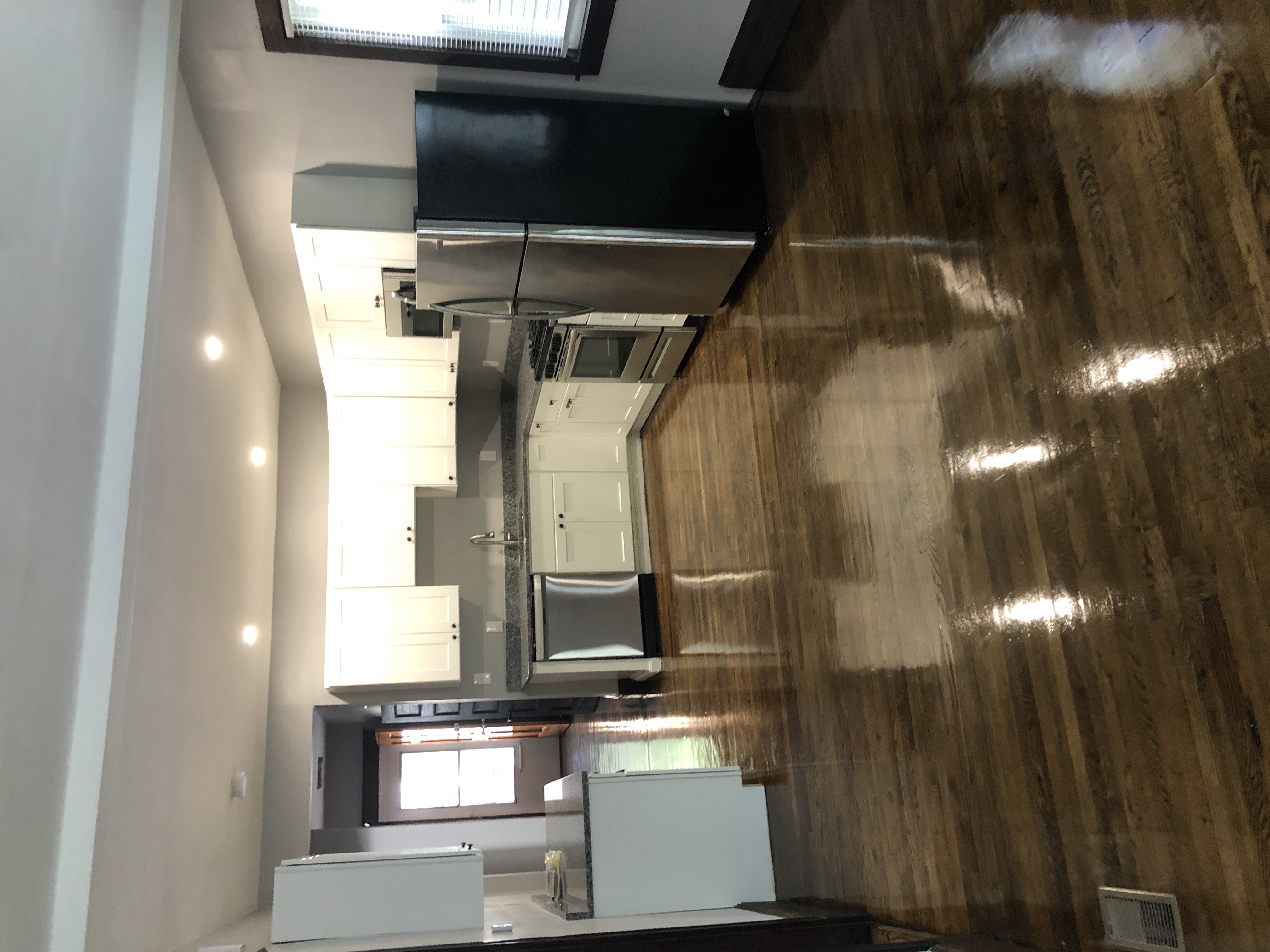 3 bed, 1 bath apartment for rent at 59 Tower St Unit 59, Jamaica Plain — photo 2 of 8