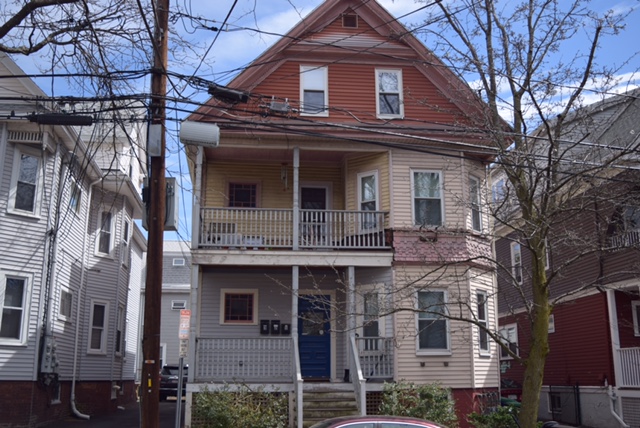 19 Chandler St, Tufts