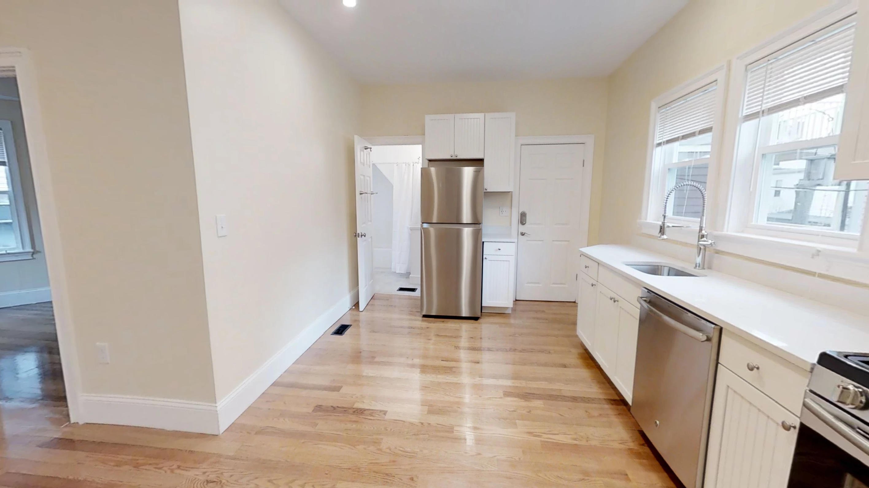2 bed, 1 bath apartment for rent at 10 Claremon St Unit 1, Davis Square — photo 15 of 20