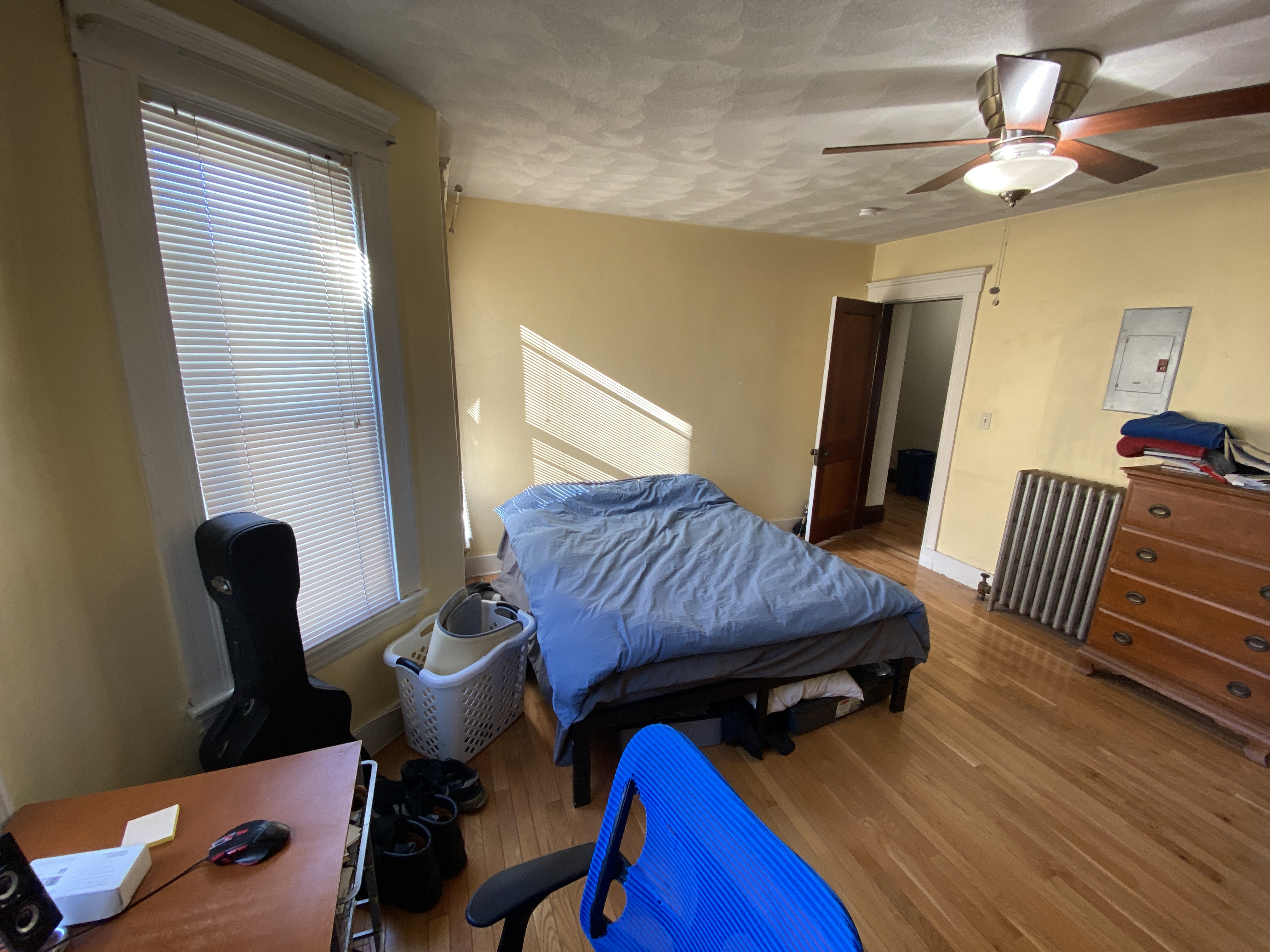 2 bed, 1 bath apartment for rent at 221 Holland St Unit 2.1, Davis Square — photo 4 of 30