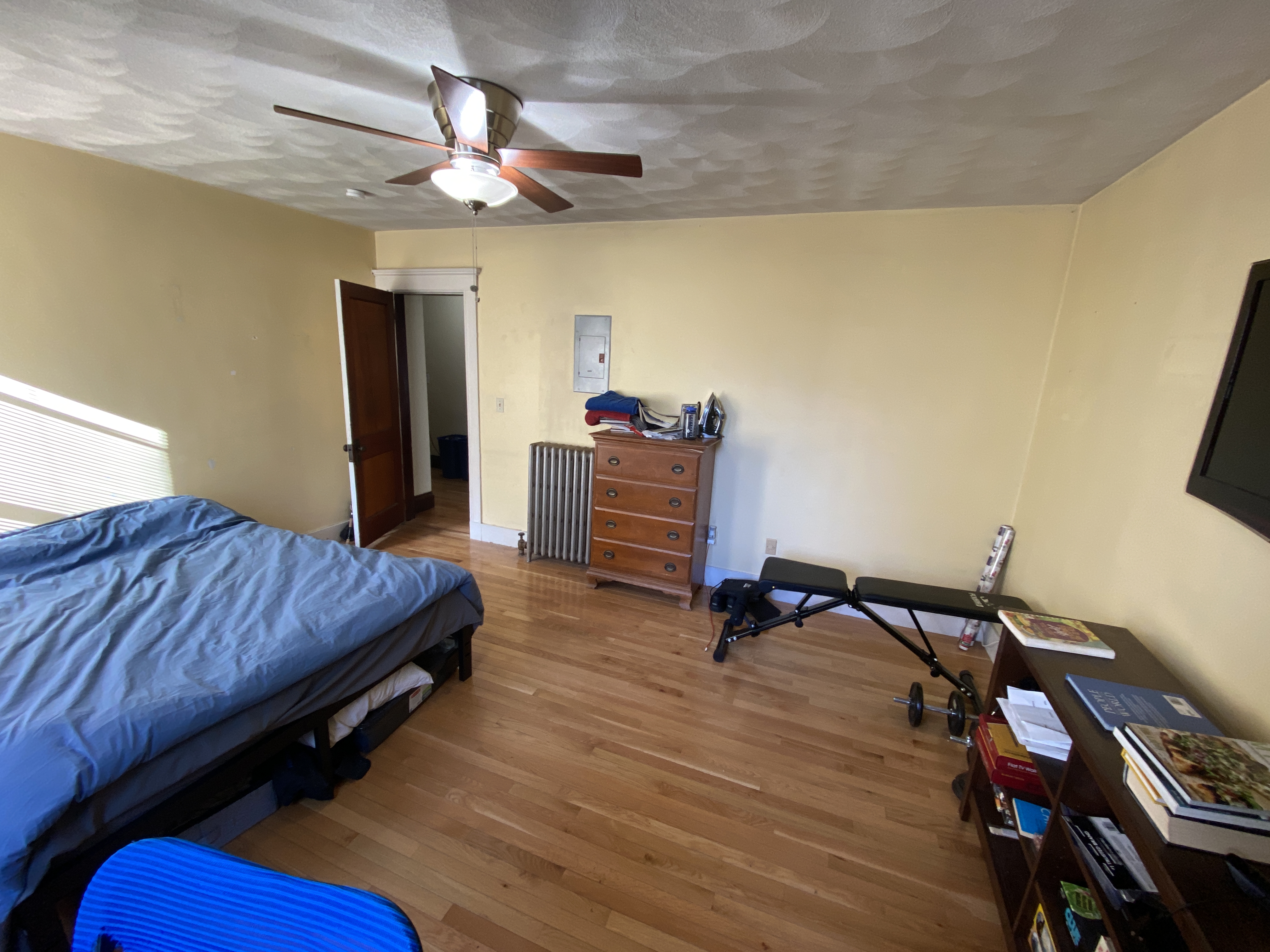 2 bed, 1 bath apartment for rent at 221 Holland St Unit 2.1, Davis Square — photo 3 of 30