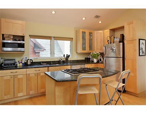 19 Chandler St, Tufts