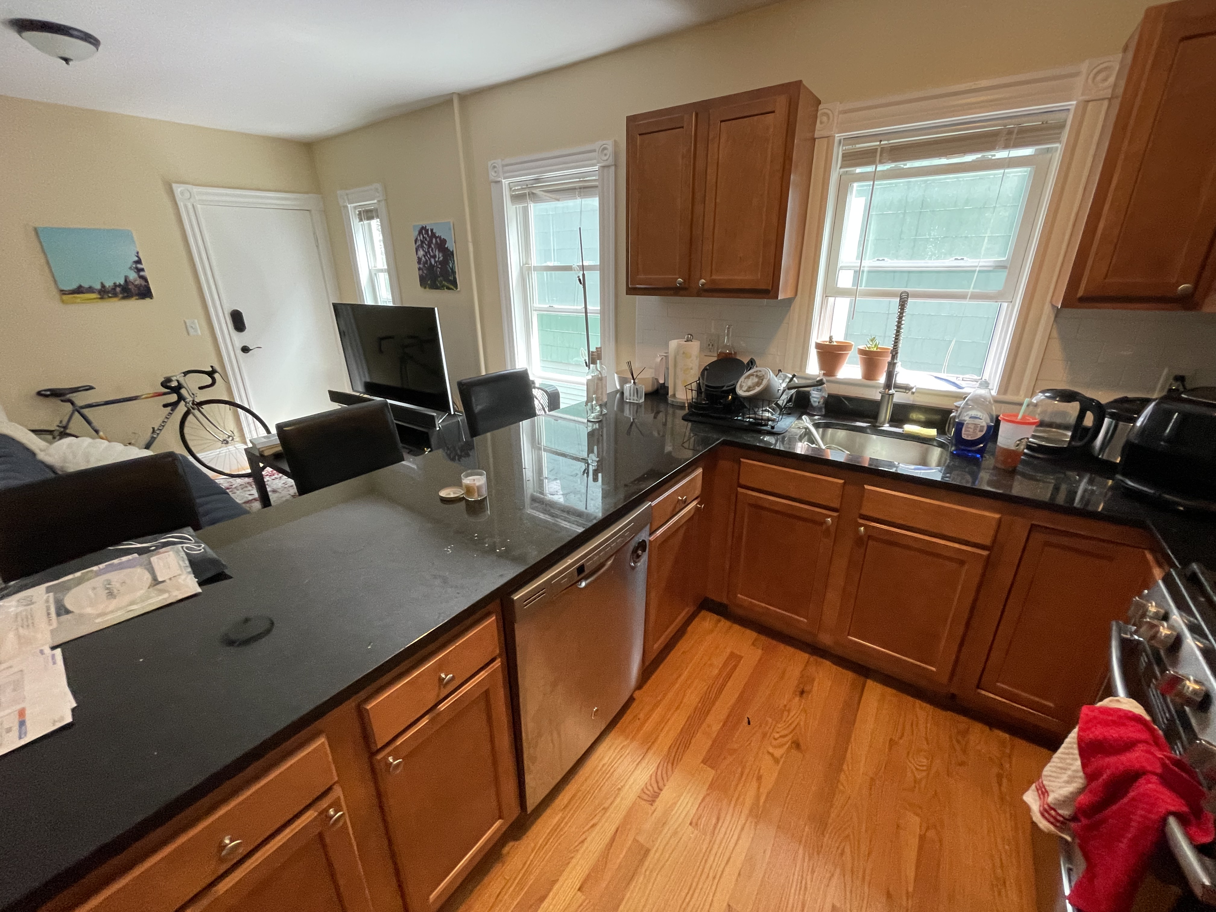 3 bed, 2 bath apartment for rent at 44 Gorham St Unit 2, Davis Square — photo 5 of 16
