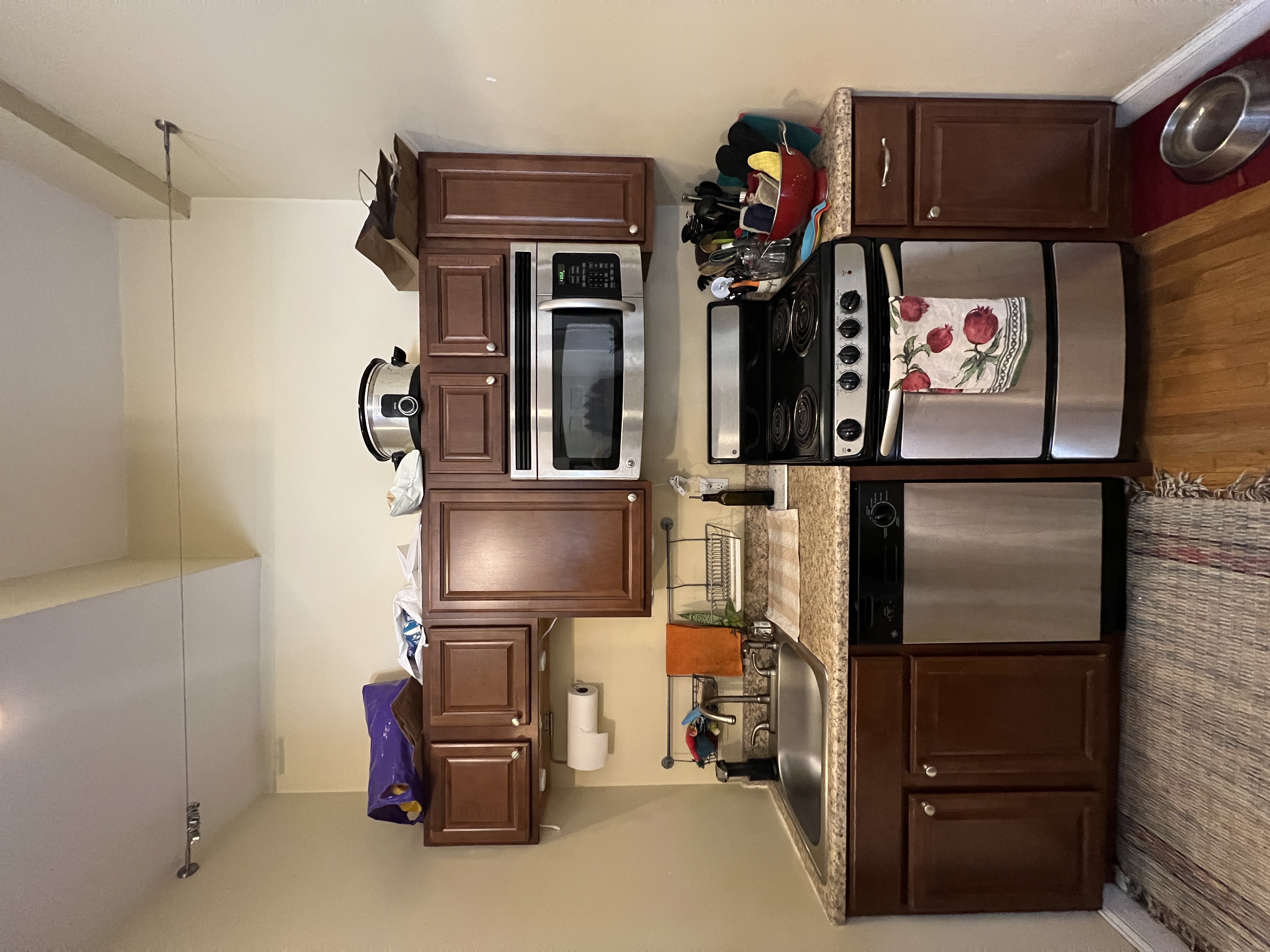 1 bed, 1 bath apartment for rent at 1298 Broadway Unit 1A, Davis Square